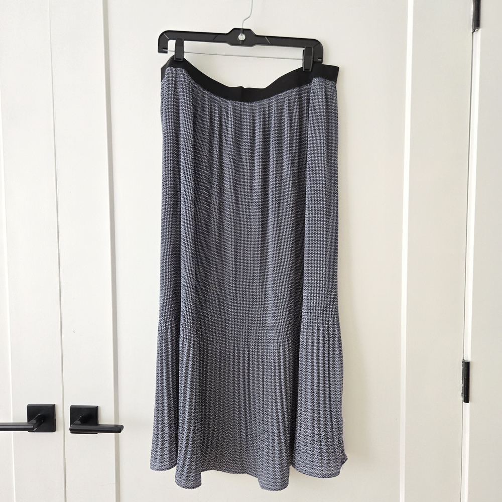 New Adrianna Papell Skirt XL
